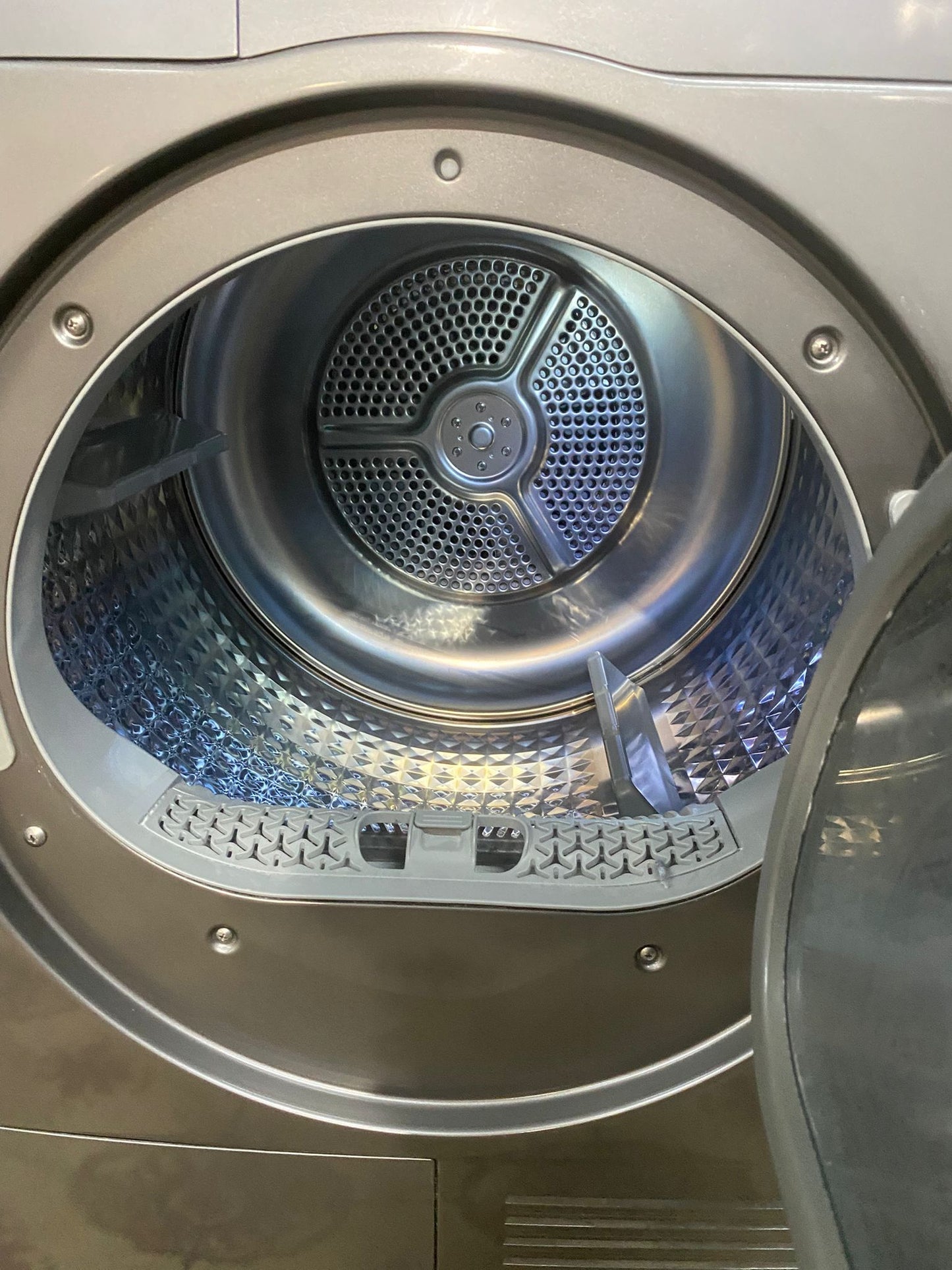 Washer & Condenser Dryer Pair
