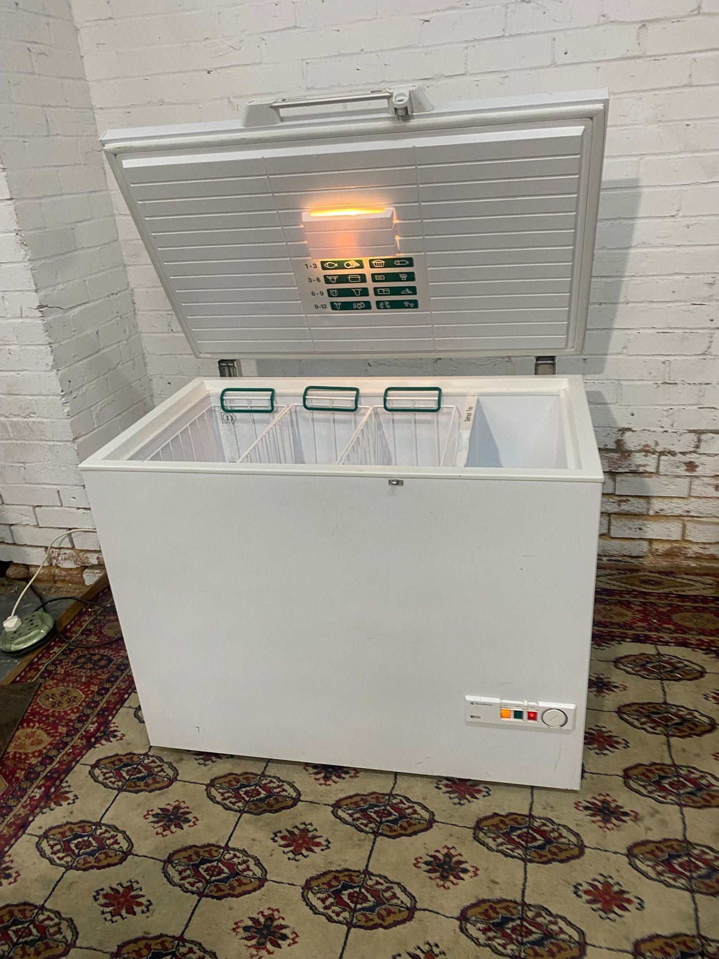 🚚300 Litre Chest Freezer For Sale