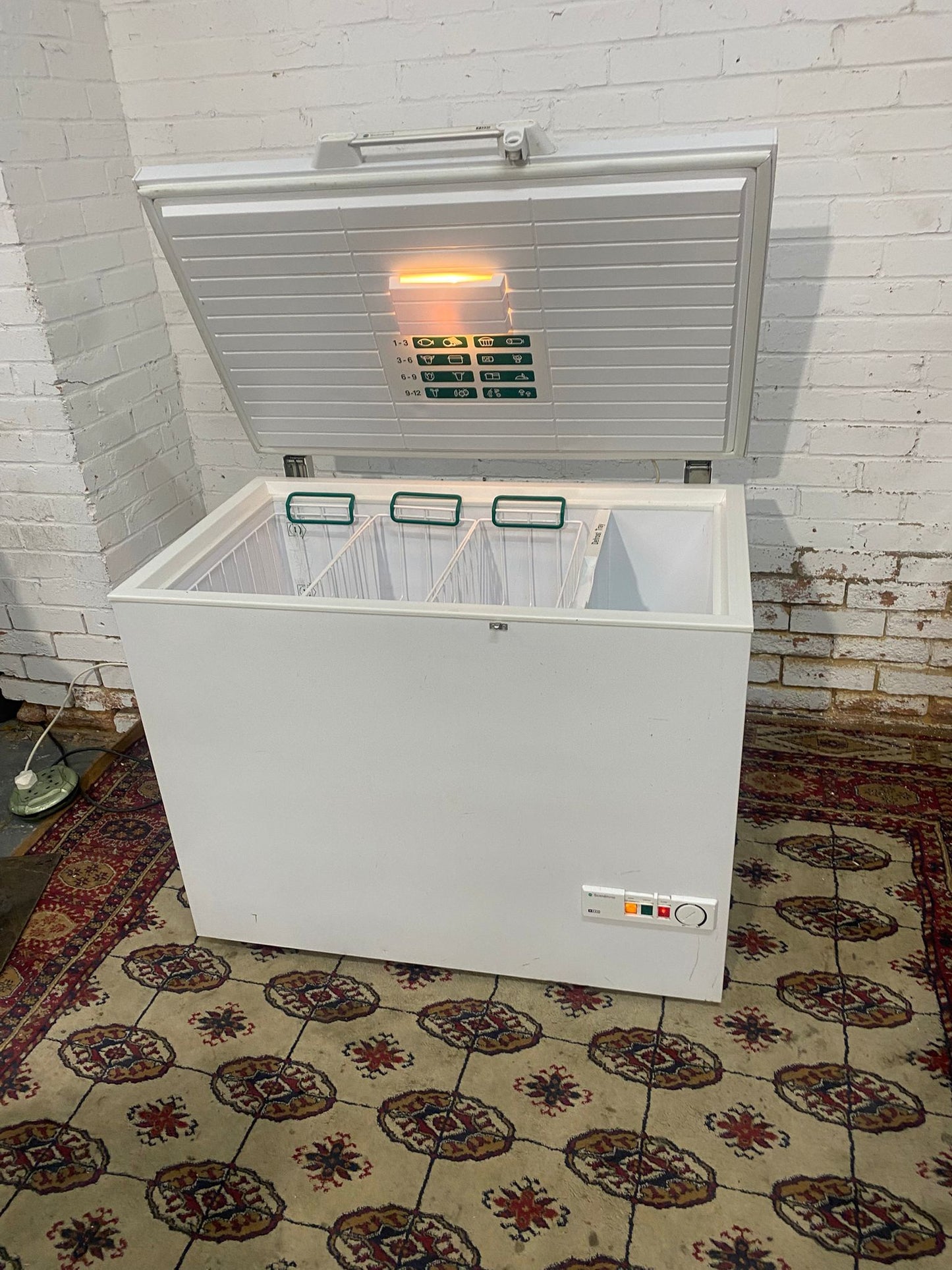 🚚300 Litre Chest Freezer For Sale