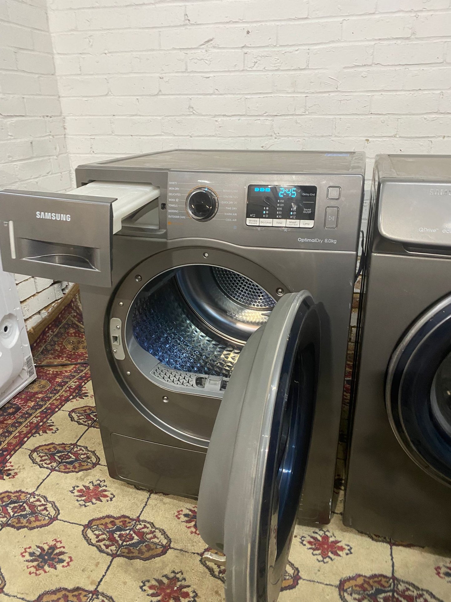 Washer & Condenser Dryer Pair
