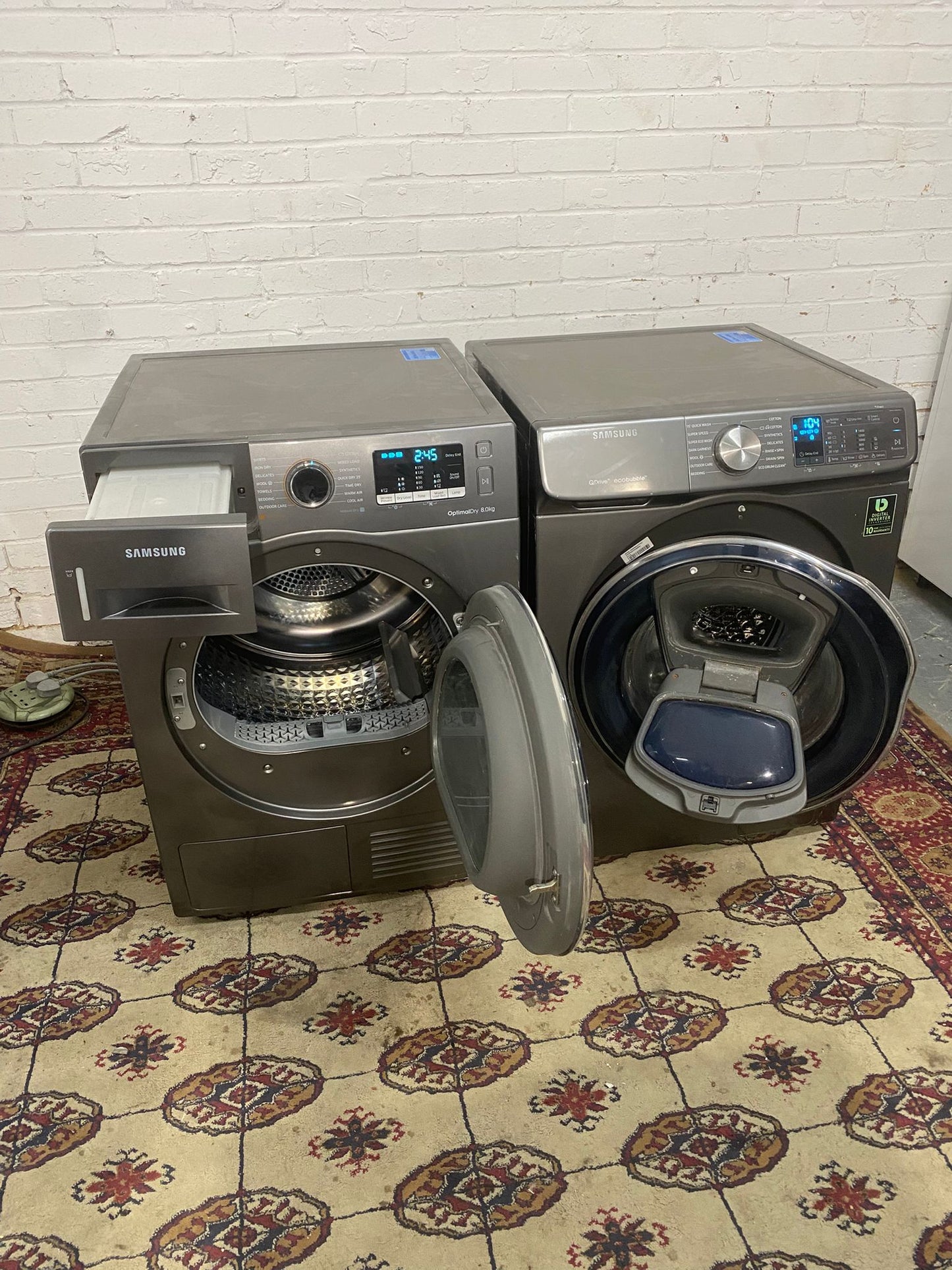Washer & Condenser Dryer Pair