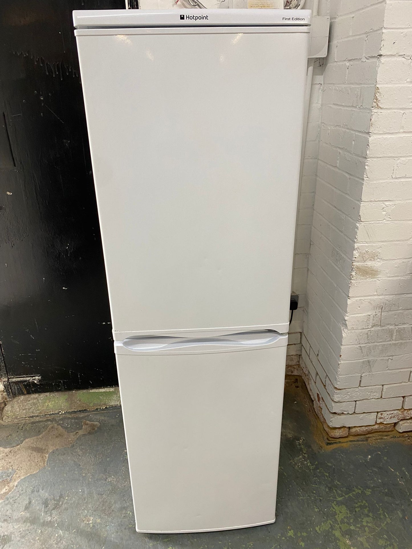 🚚Tall HotPoint Fridge Freezer Frost Free Fridge Freezer For Sale