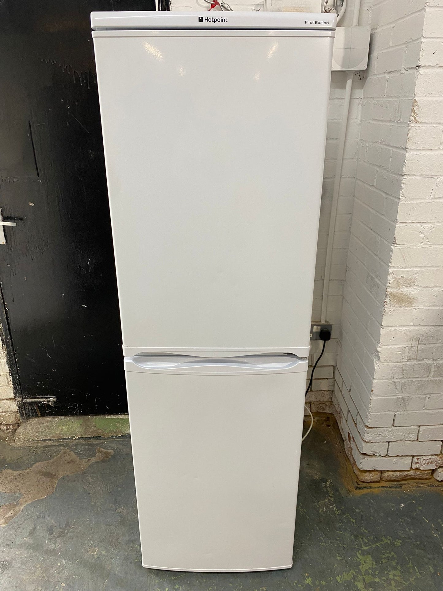 🚚Tall HotPoint Fridge Freezer Frost Free Fridge Freezer For Sale