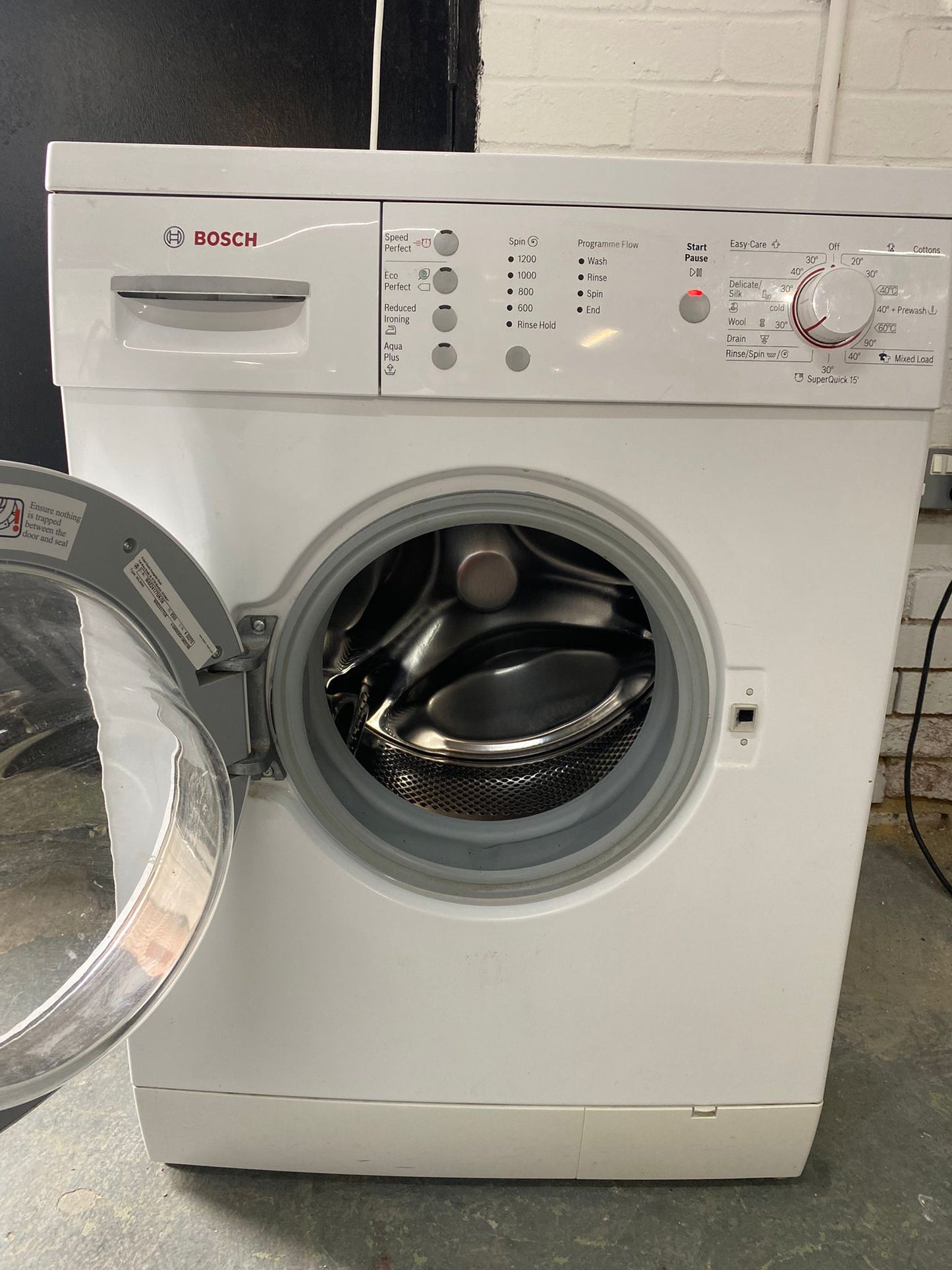 FREE DELIVERY Beautiful Bosch 7KG Washing Machine For Sale