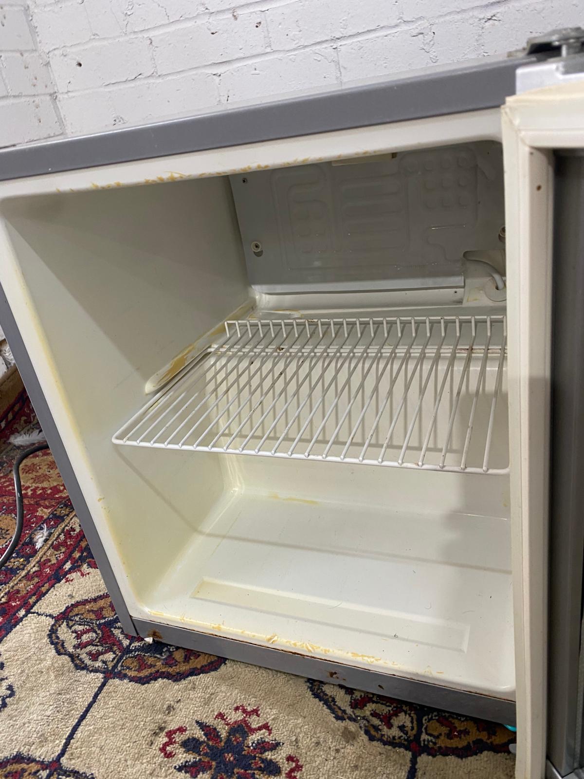 🚚Table Top Stella Drinks Fridge For Sale