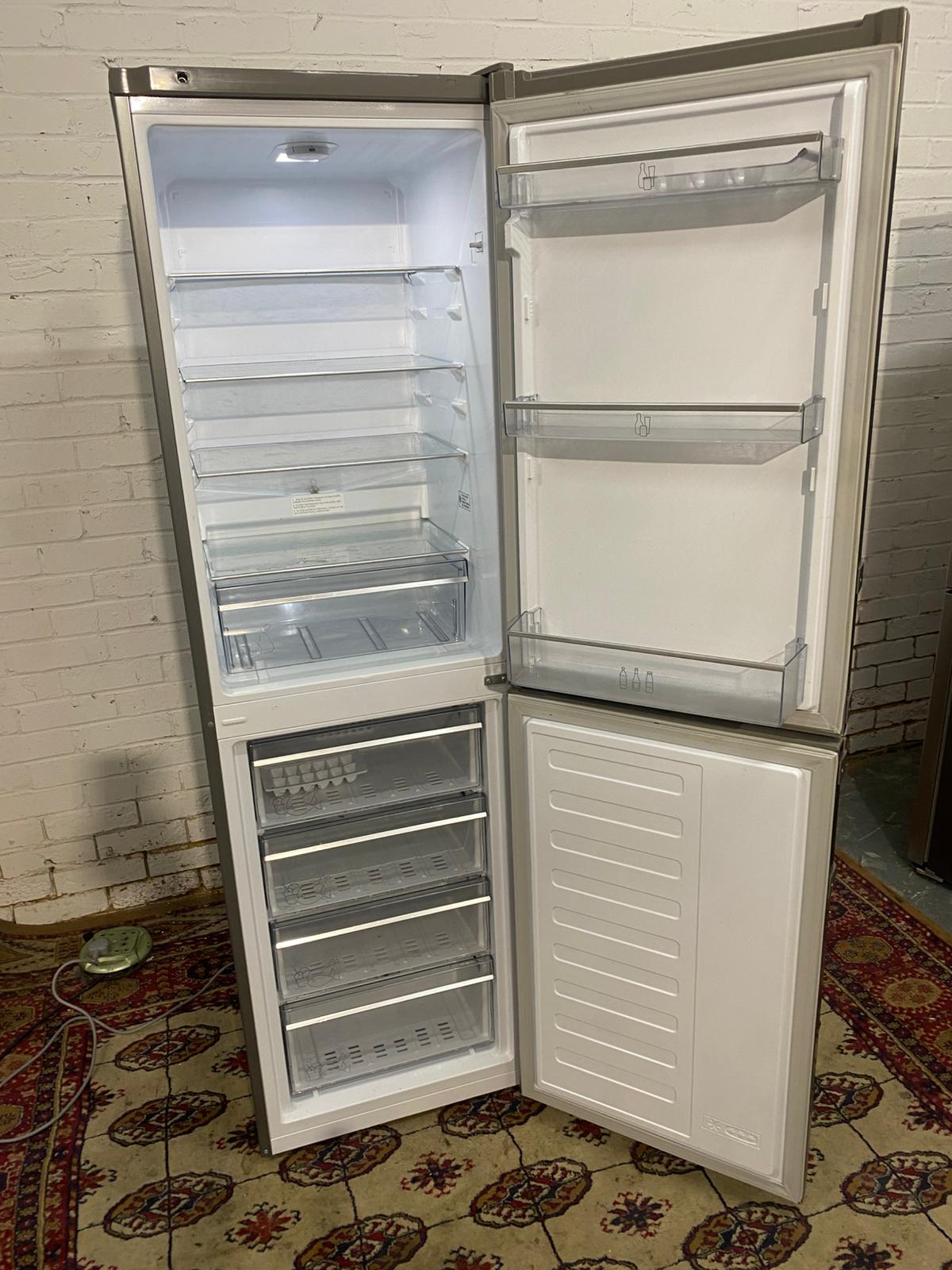 🚚180CM Tall Grundin Metallic Grey/Silver Frost Free 50/50 Fridge Freezer For Sale