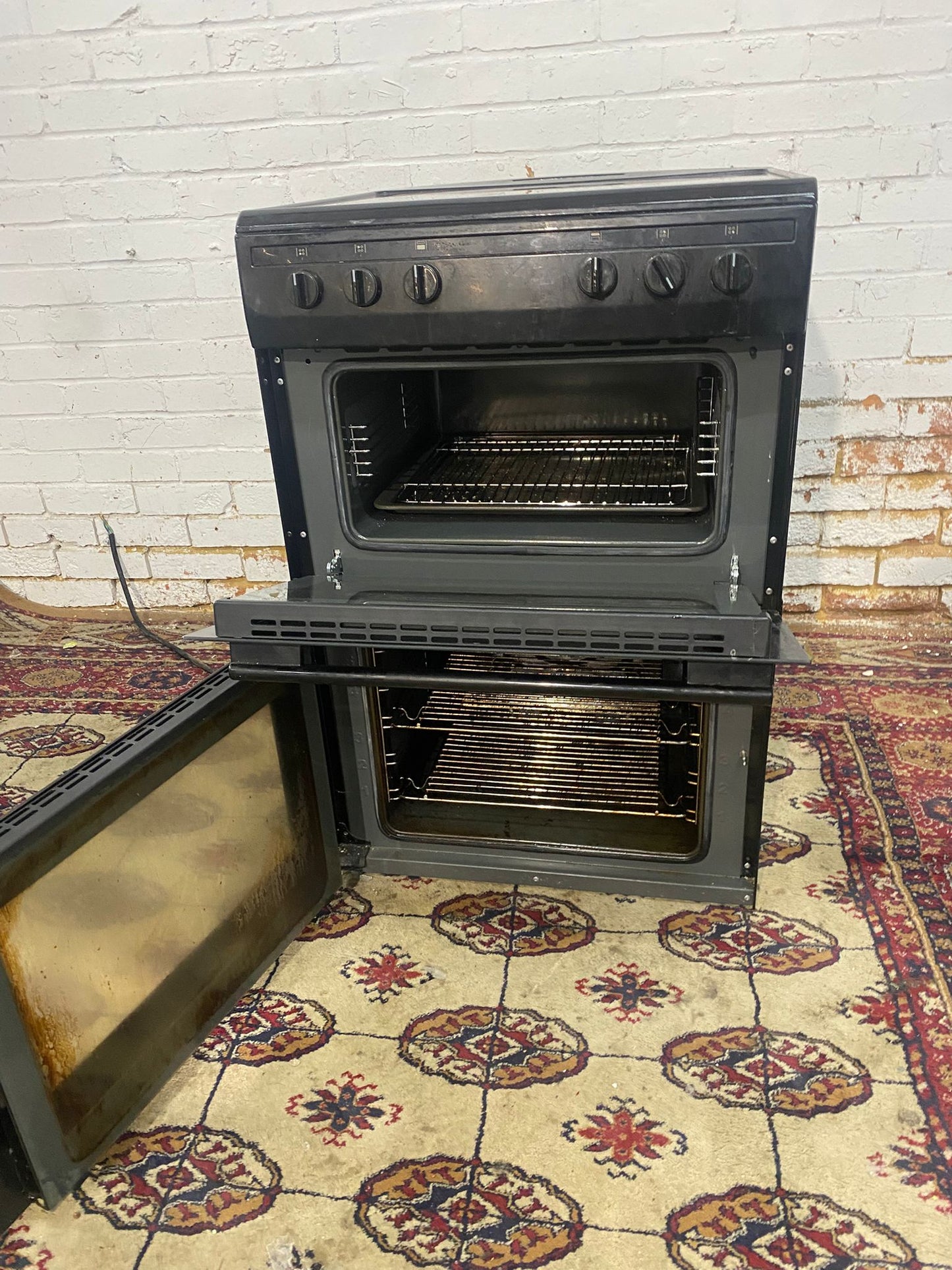 Beautiful 60CM Amica Black Electric Cooker With Dual Grill/Oven For Sale