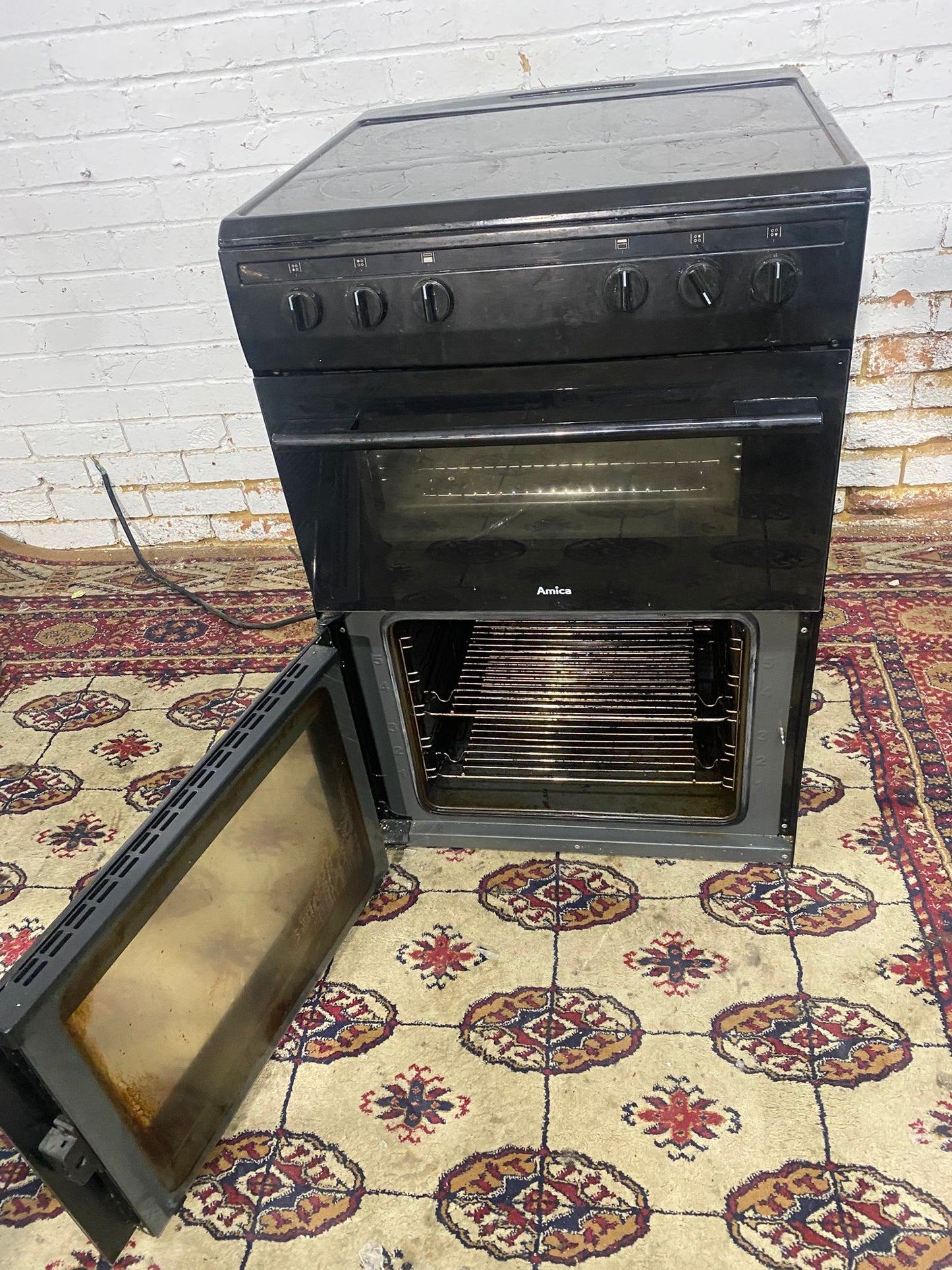 Beautiful 60CM Amica Black Electric Cooker With Dual Grill/Oven For Sale