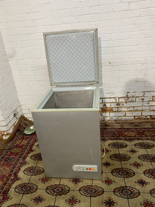 FREE DELIVERY Medium Chest Freezer For Sale