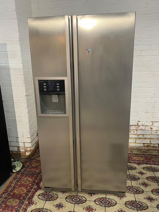 🚚JohnLewis Double Door 90CM Wide Frost Free Plumb In American Fridge Freezer For Sale