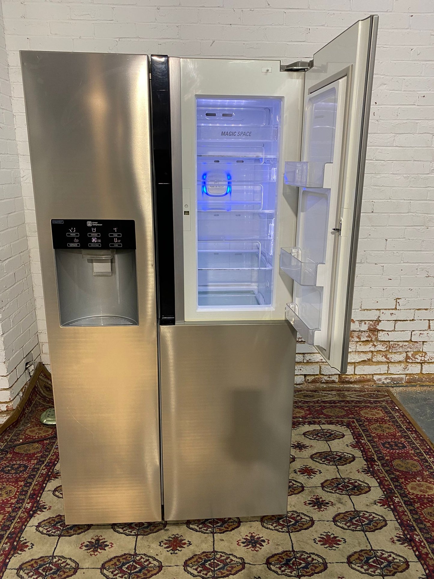 🚚LG Triple Door 90CM Wide Frost Free Plumb In American Fridge Freezer For Sale
