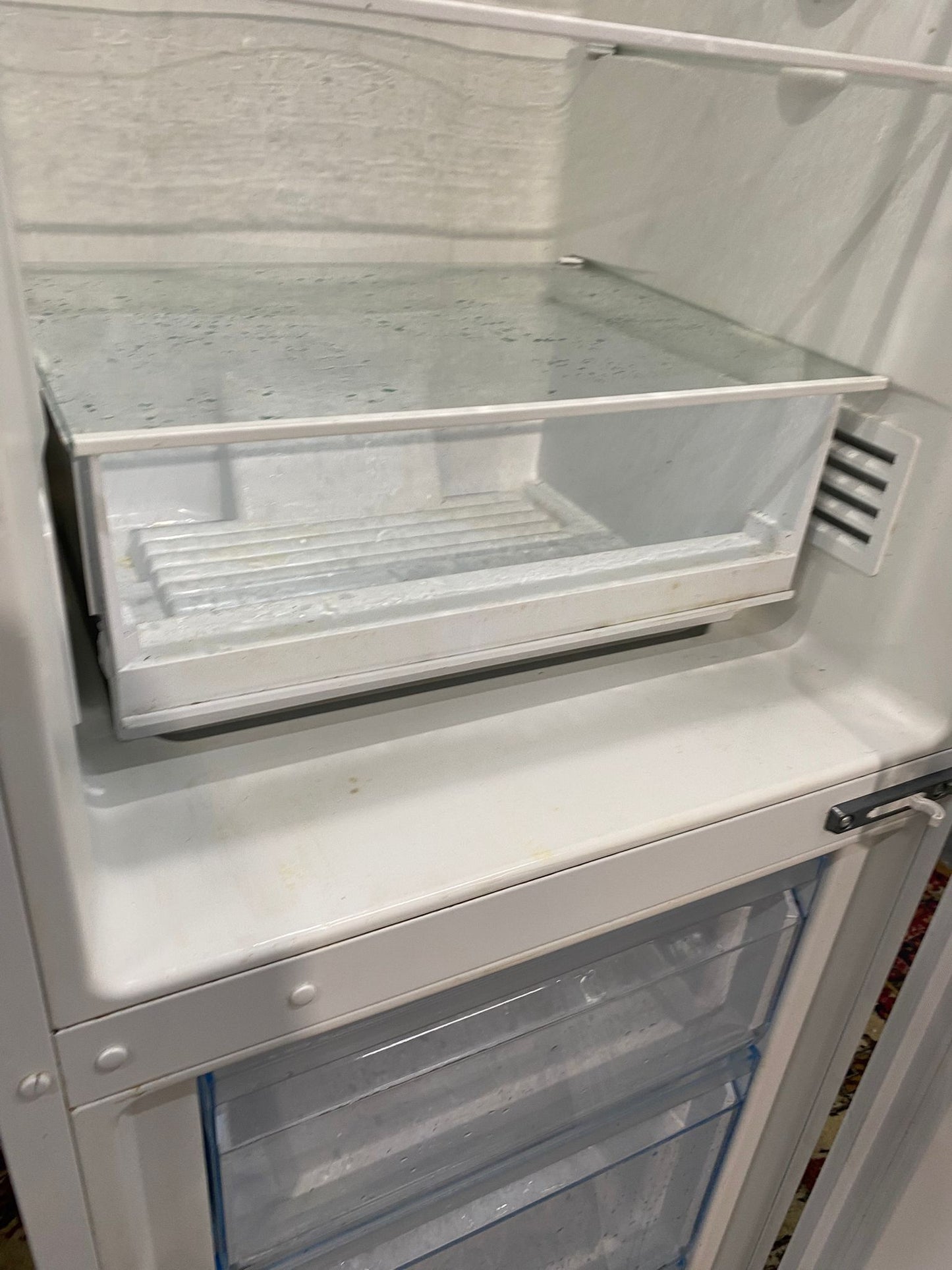 🚚Bosch 185 CM Tall  Fridge Freezer Frost Free For Sale