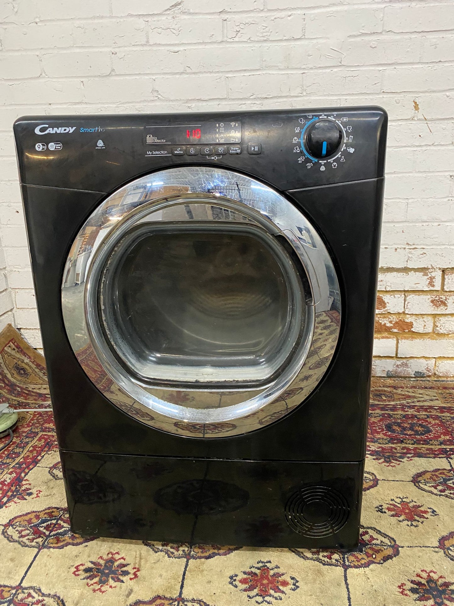 Beautiful Candy Black 9KG Glass Door Condenser Dryer With HeatPump For Sale