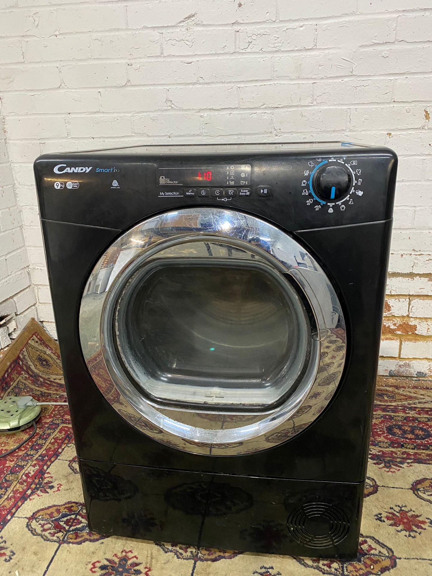 Beautiful Candy Black 9KG Glass Door Condenser Dryer With HeatPump For Sale
