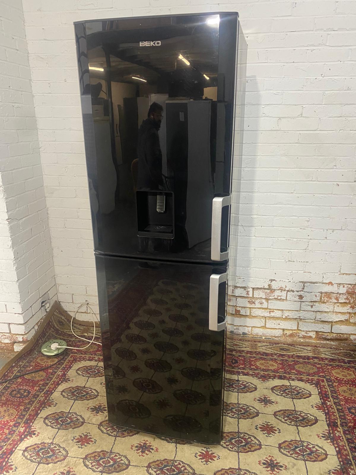 🚚Tall Beko Black Fridge Freezer With Water Dispenser Frost Free For Sale