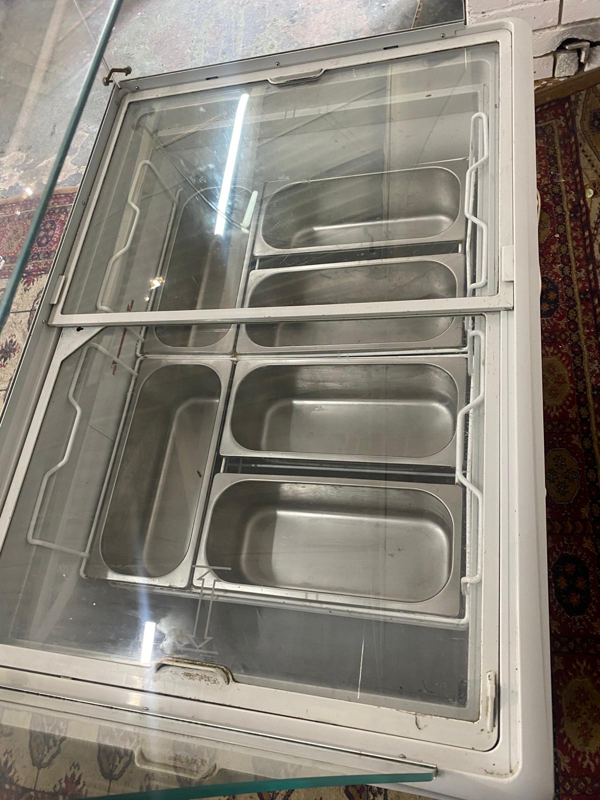 Beautiful Coomercial Ice Cream Chest Freezer For Sale