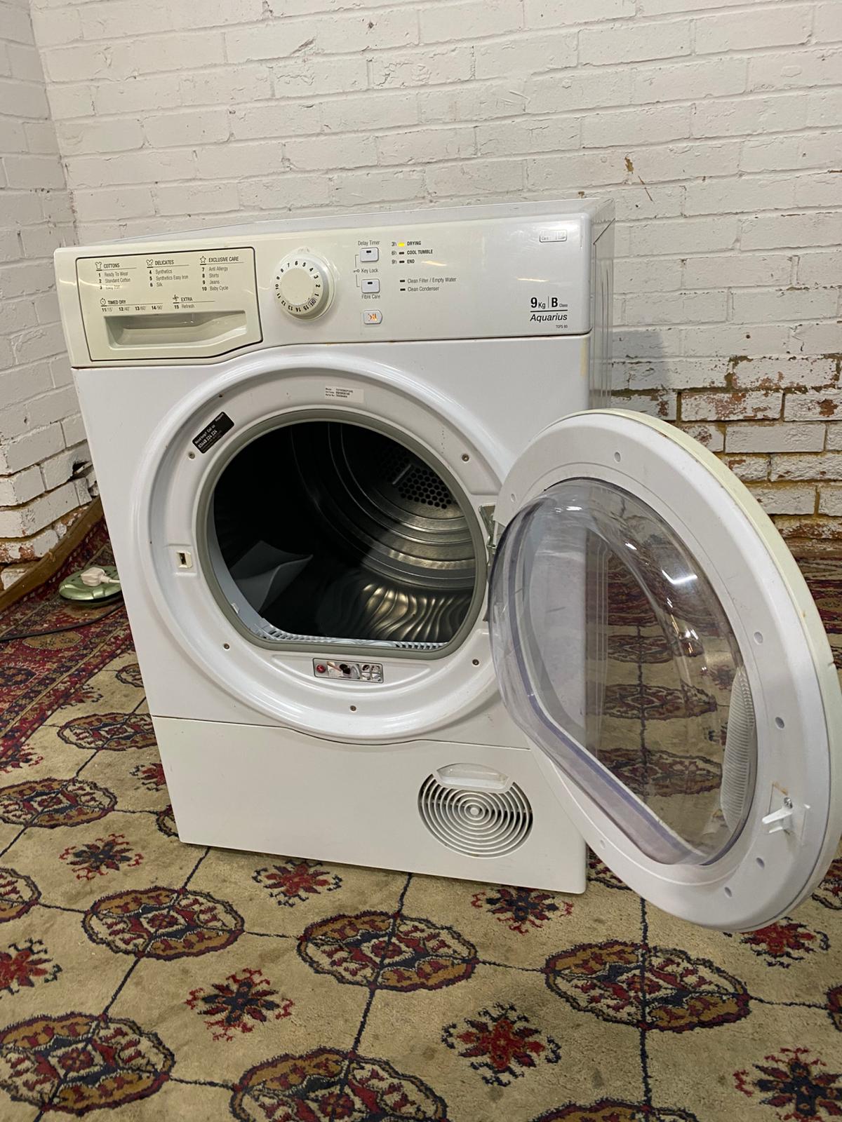 Beautiful HotPoint 9KG Glass Door Condenser Dryer With HeatPump For Sale