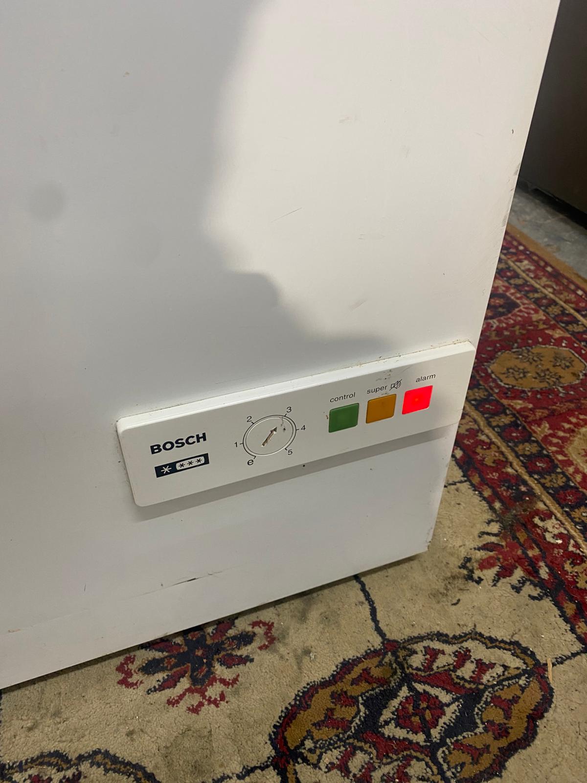 🚚Bosch 400L Chest Freezer For Sale Abit Whistle But Works Great Video Available for sale