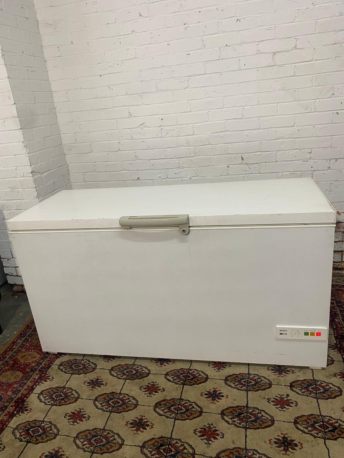 🚚Bosch 400L Chest Freezer For Sale Abit Whistle But Works Great Video Available for sale