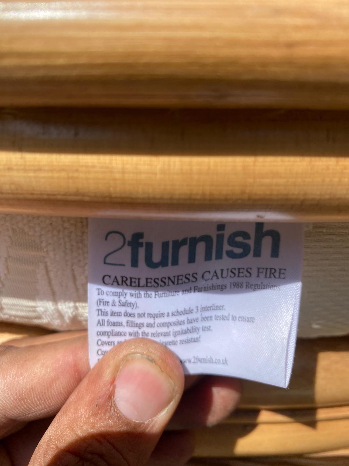 Beautiful Branded Conservatory 6 Seater With 3Table For Sale