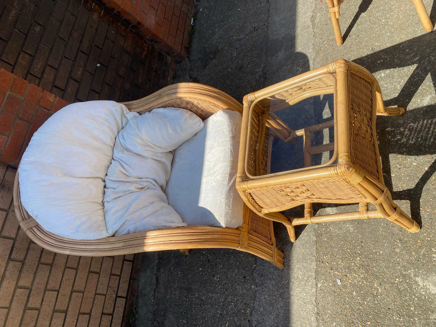 Beautiful Branded Conservatory 6 Seater With 3Table For Sale