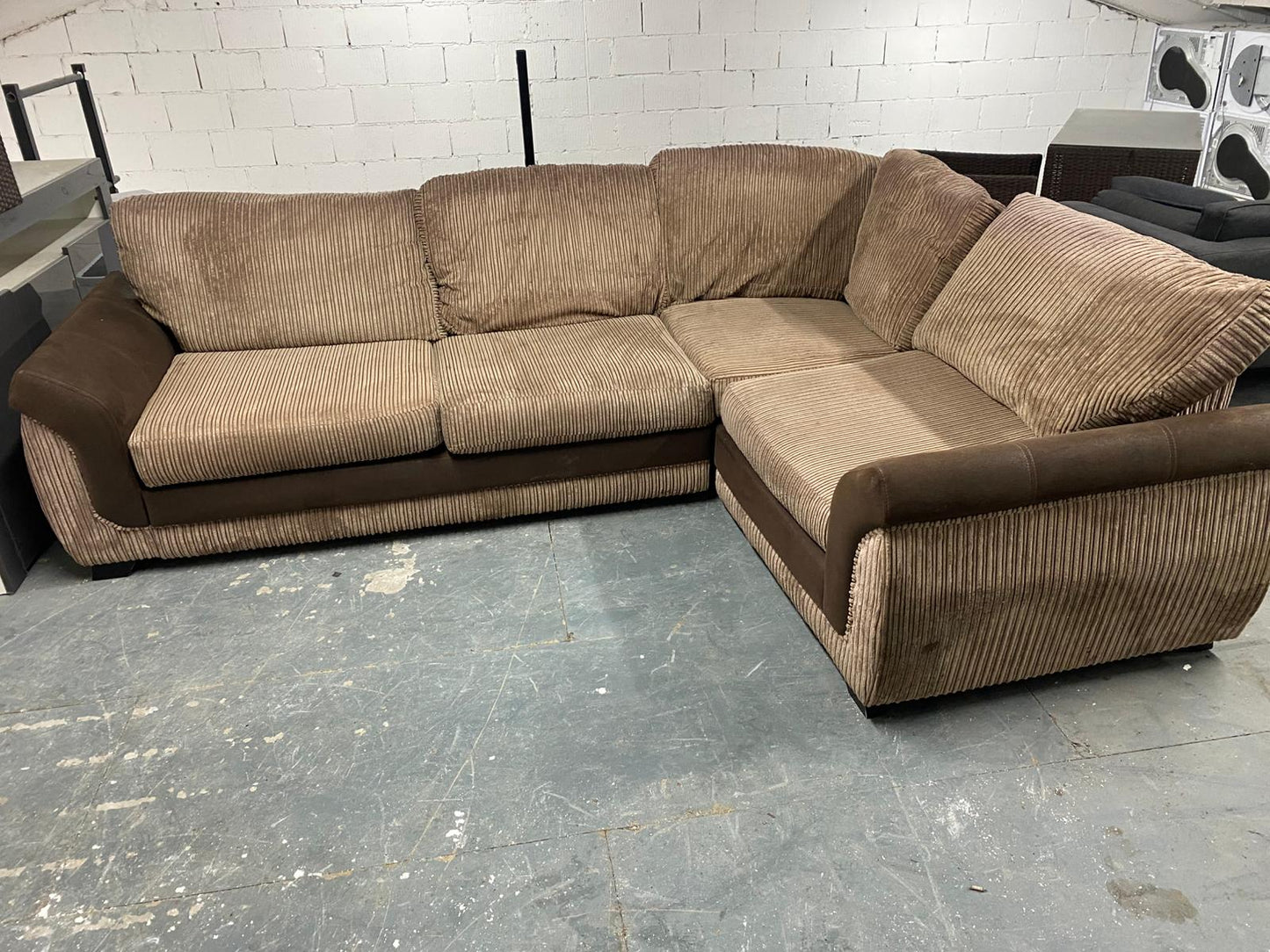 🚚DFS Corner Sofa For Sale