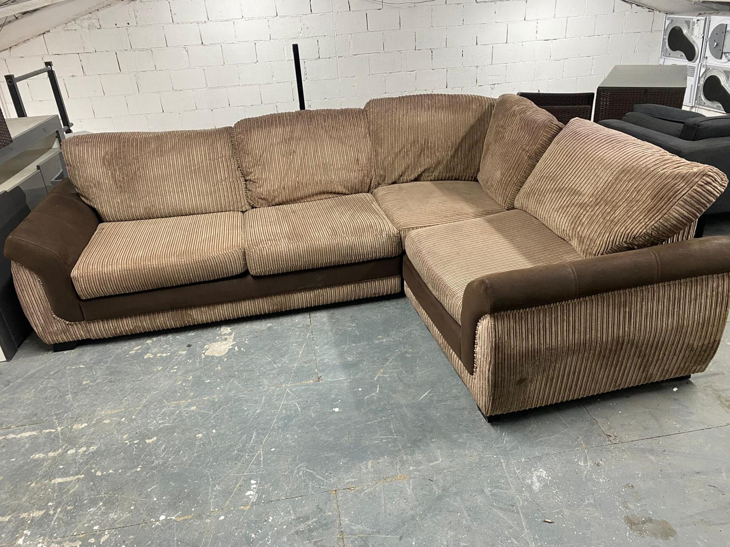 🚚DFS Corner Sofa For Sale