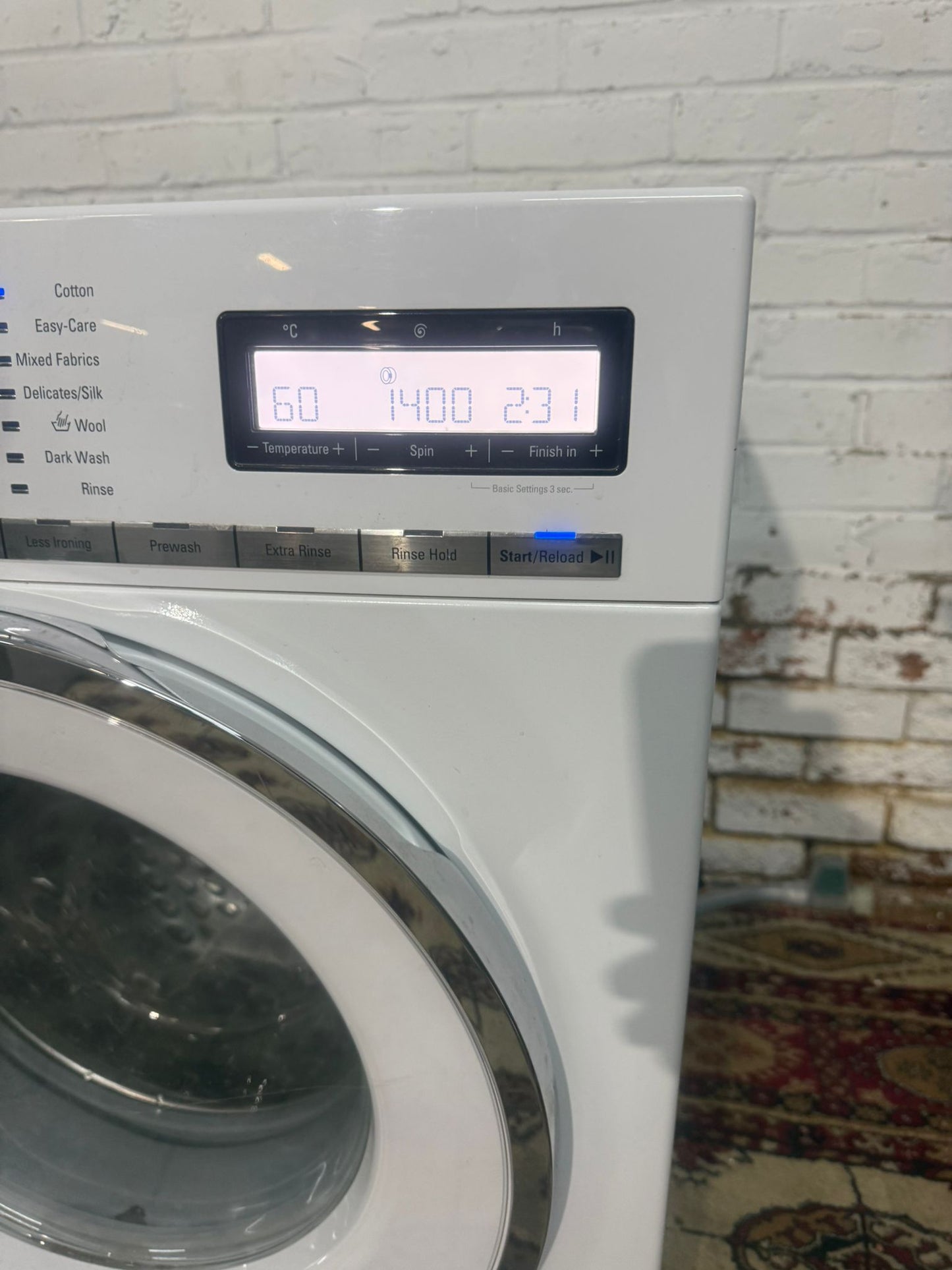 🚚Beautiful TopBrand Siemens Washing Machine For Sale