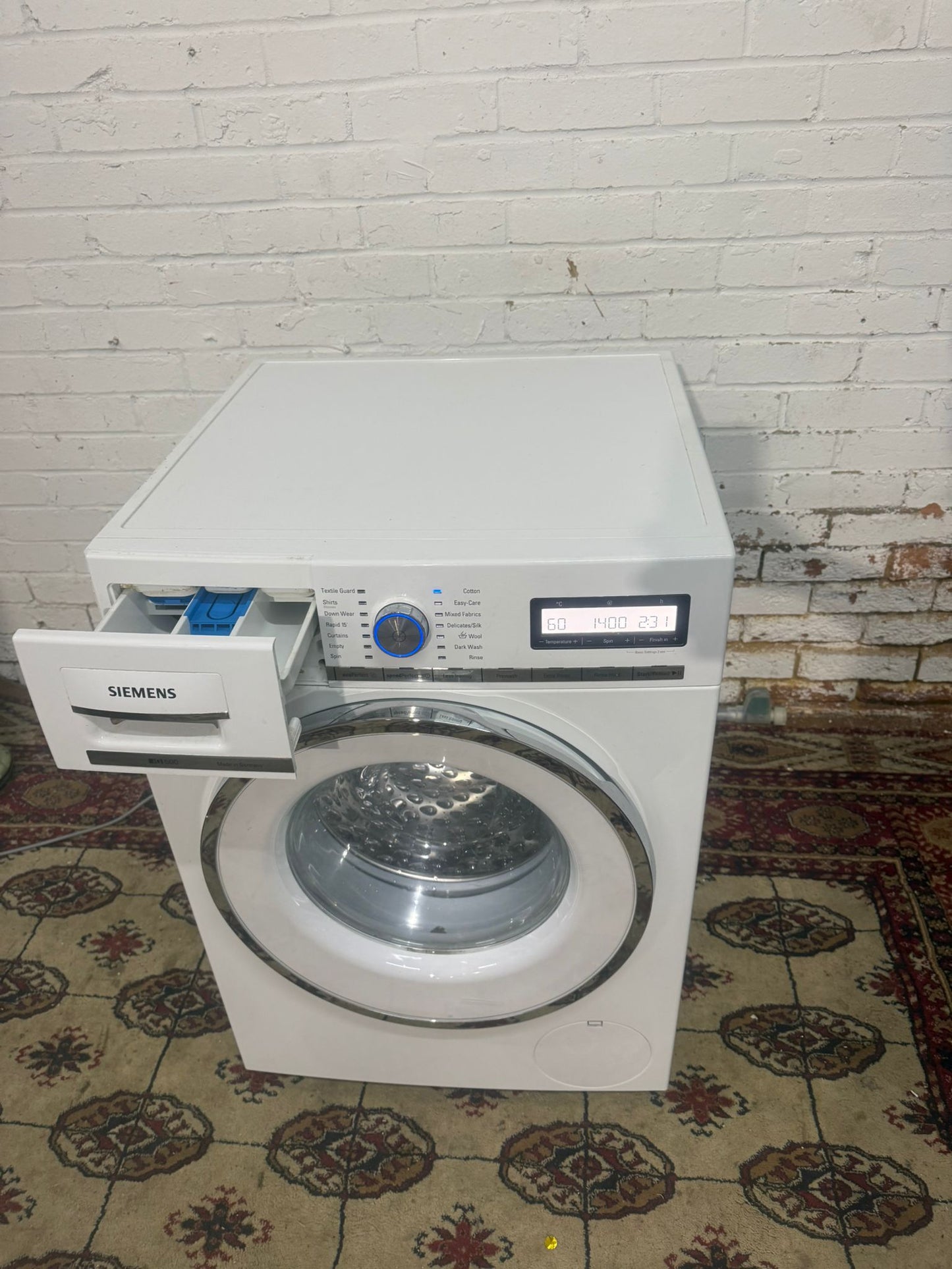 🚚Beautiful TopBrand Siemens Washing Machine For Sale