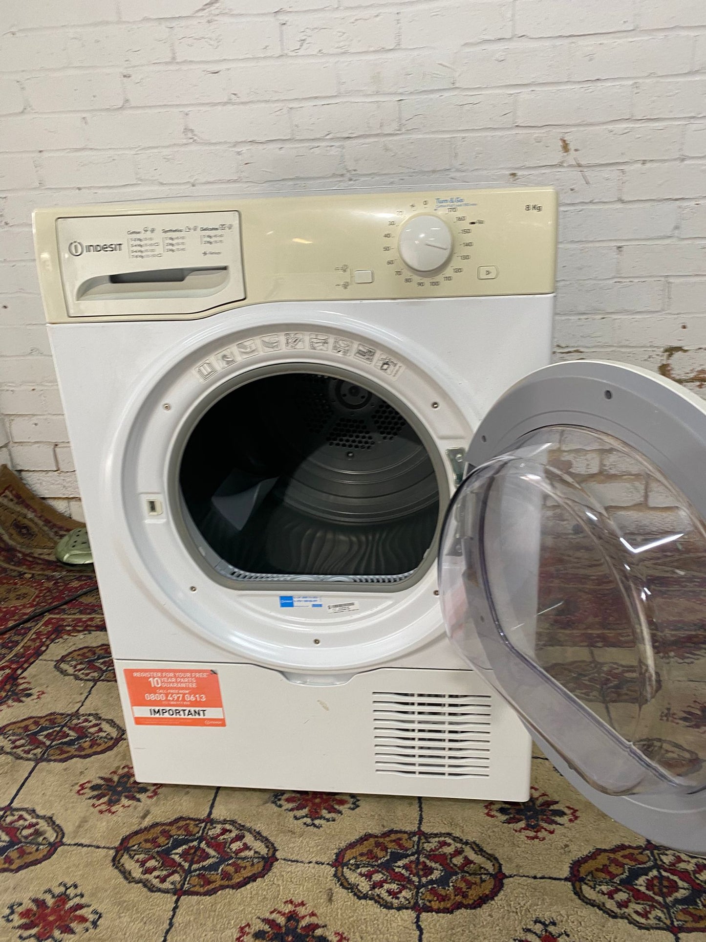Beautiful Indesit 8KG Glass Door Condenser Dryer With HeatPump For Sale