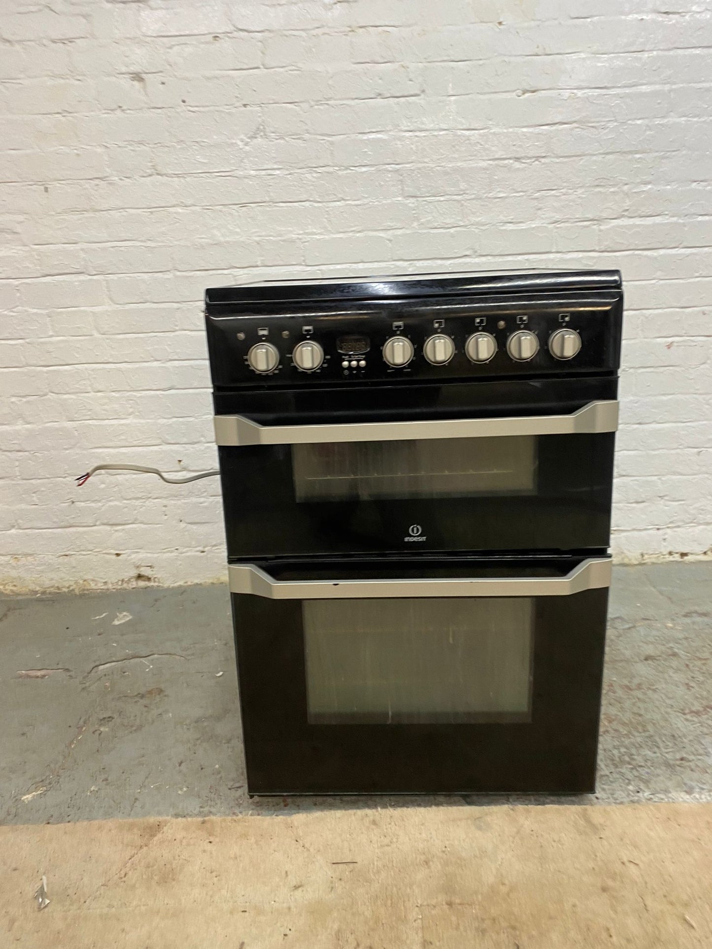 Beautiful Indesit Black 60CM Ceramic Electric Cooker With Oven/Grill For Sale