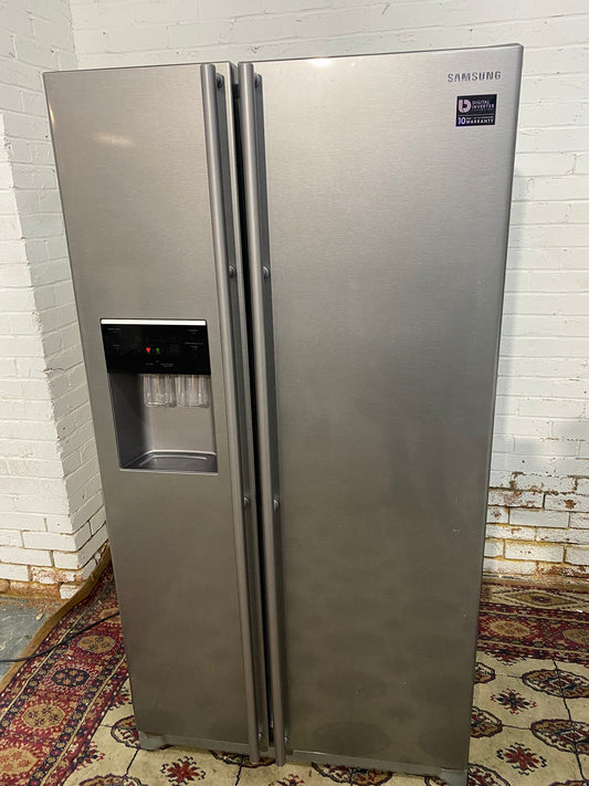 🚚Samsung Double Door Plumb In With Icemaker American Fridge Freezer For Sale