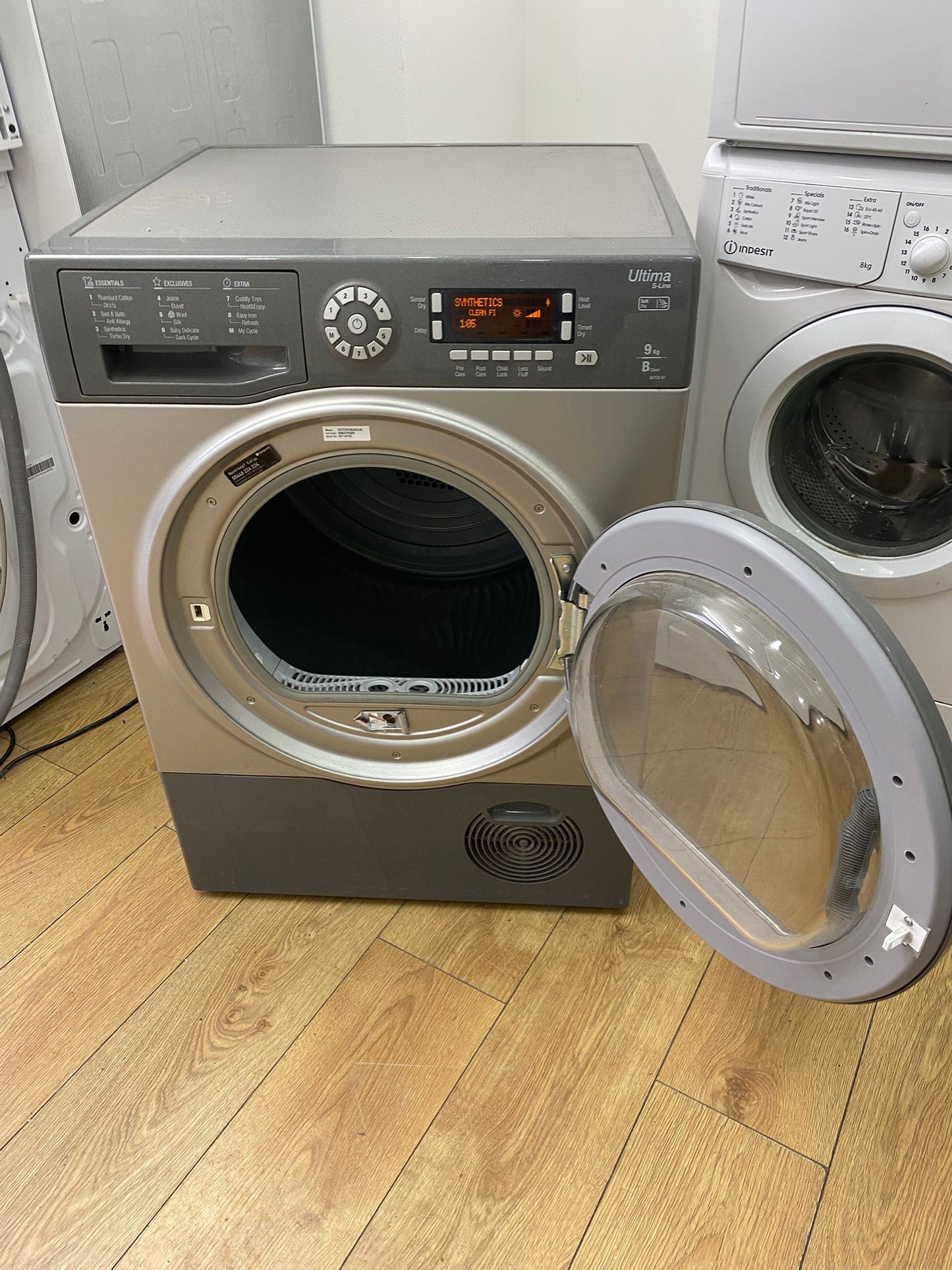 Beautiful HotPoint 9KG Condenser Dryer With HeatPump For Sale