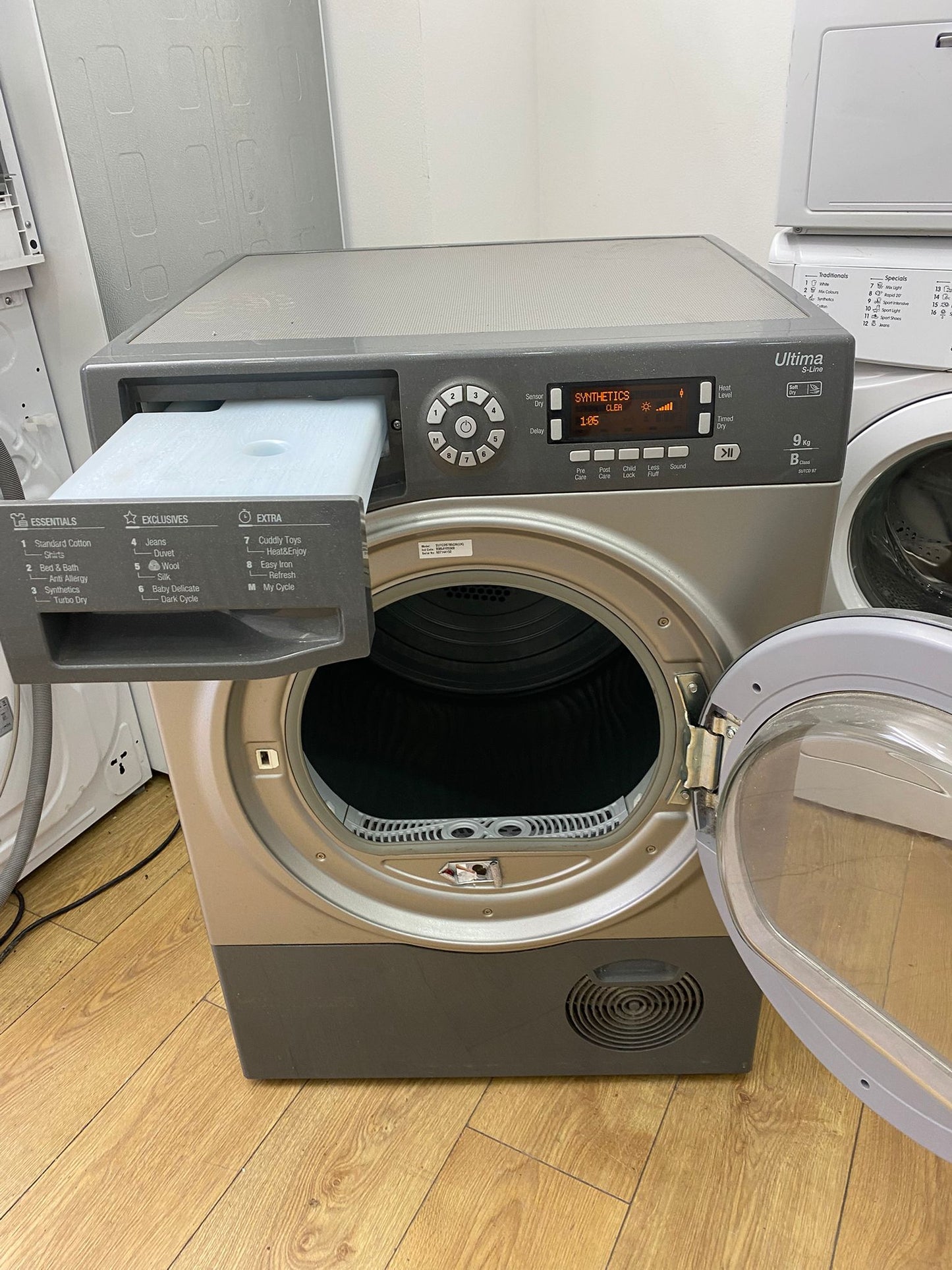Beautiful HotPoint 9KG Condenser Dryer With HeatPump For Sale