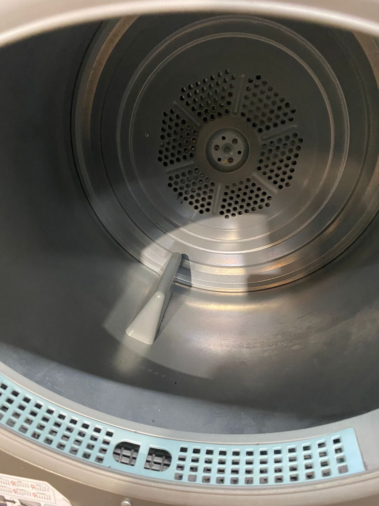 Beautiful HotPoint 7KG Condenser Dryer With HeatPump For Sale