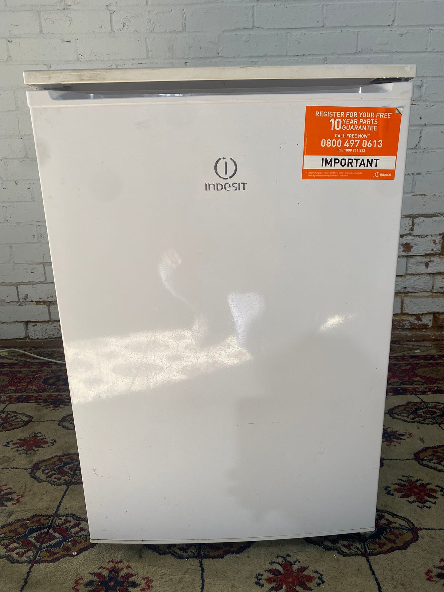 🚚Indesit UnderCounter Fridge & Freezer On Top For Sale