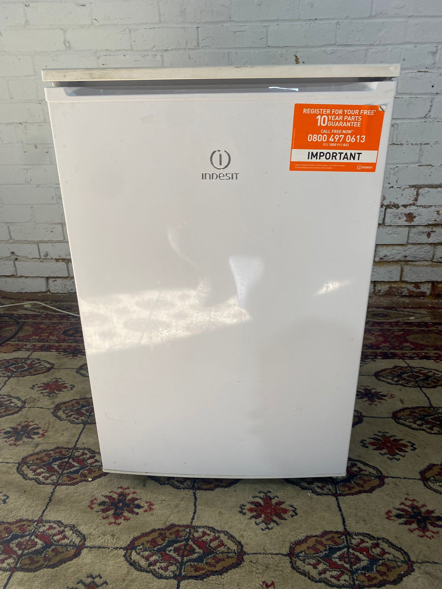 🚚Indesit UnderCounter Fridge & Freezer On Top For Sale
