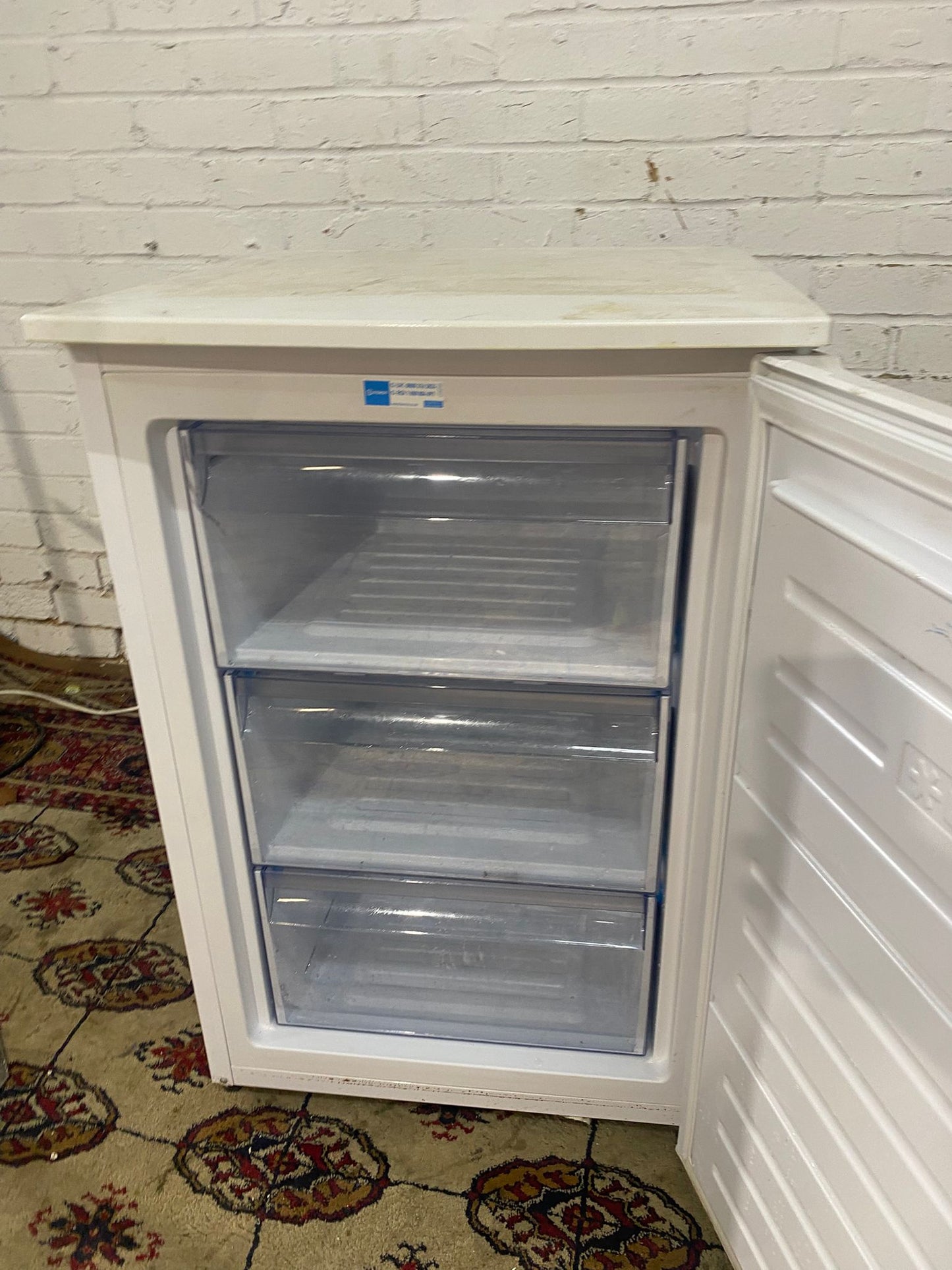 🚚Indesit UnderCounter Freezer  For Sale