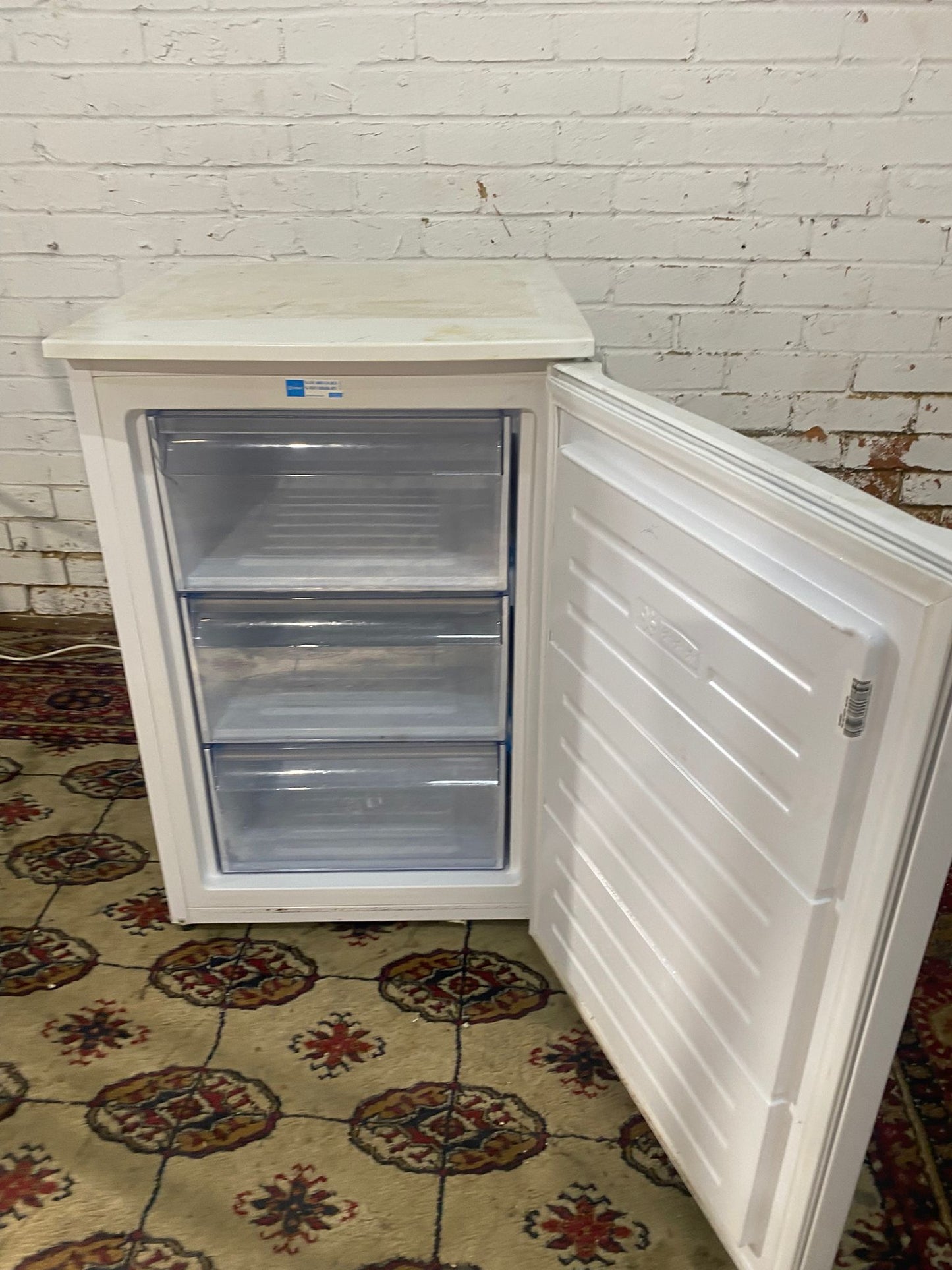 🚚Indesit UnderCounter Freezer  For Sale