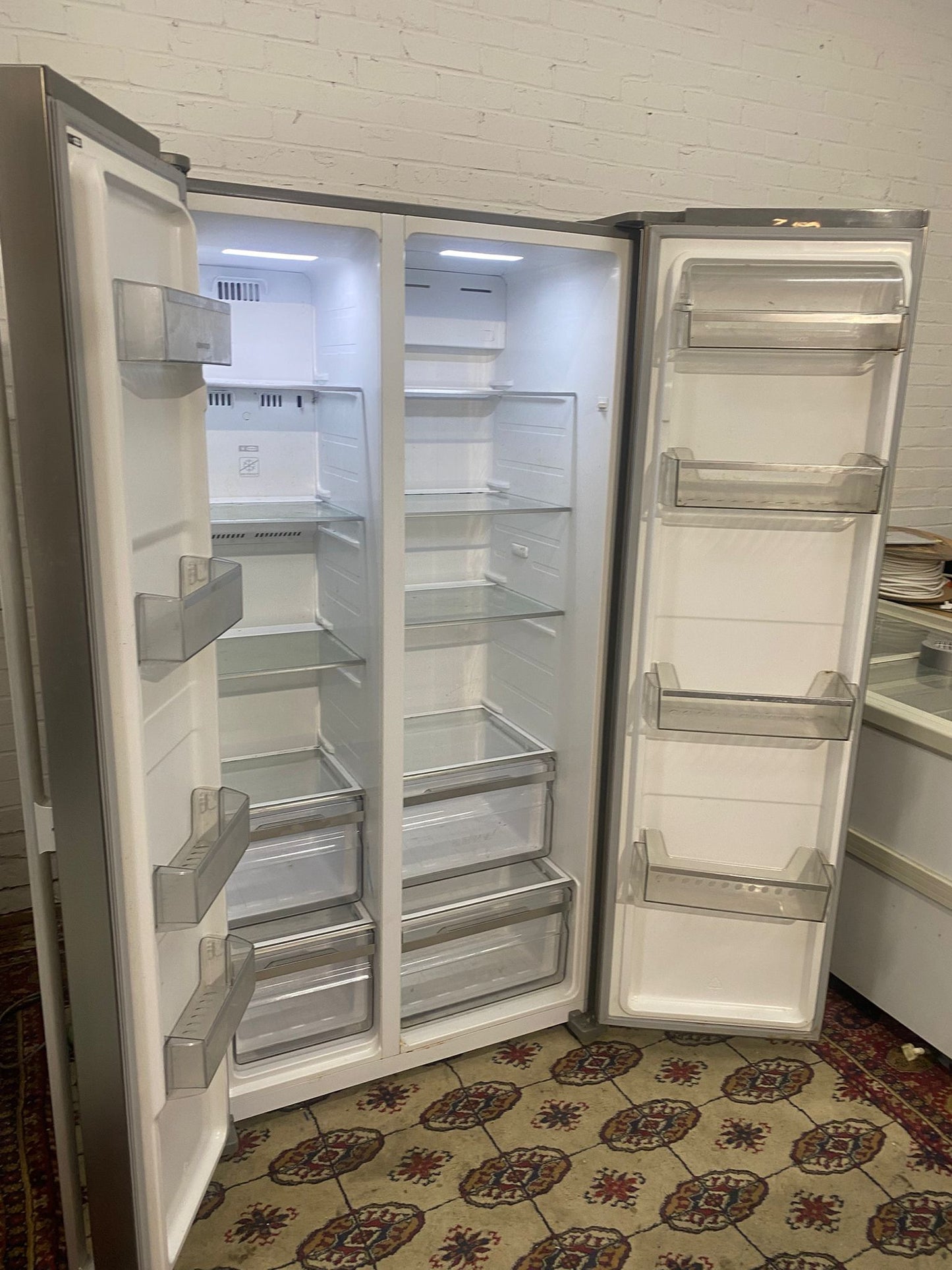 🚐Kenwood Grey Latest Model Double Door American Non Plumb Fridge Freezer For Sale