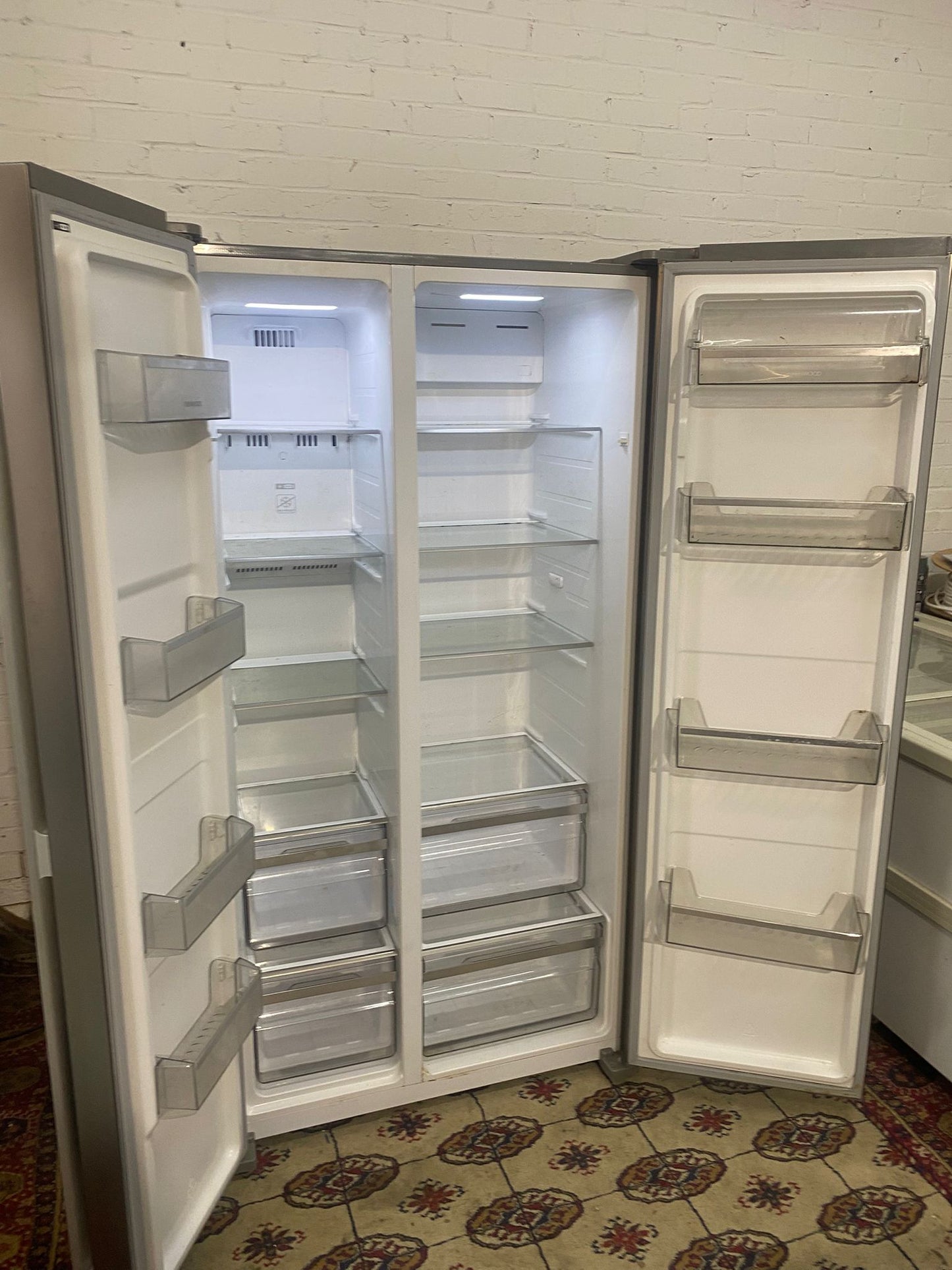 🚐Kenwood Grey Latest Model Double Door American Non Plumb Fridge Freezer For Sale