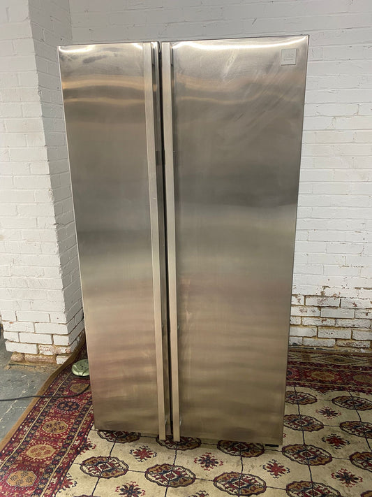 TopBrand Electrolux Stainless Steel American Double Door Non-Plumb Fridge Freezer Excellent Condition