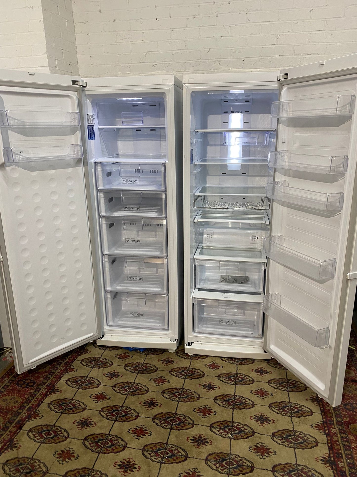 🚚Beautiful TopBrand Samsung Standing Fridge Freezer Pair For Sale