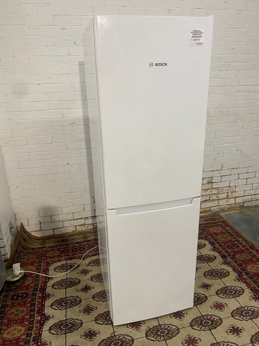 Bosch Tall 185CM Frost Free Fridge Freezer