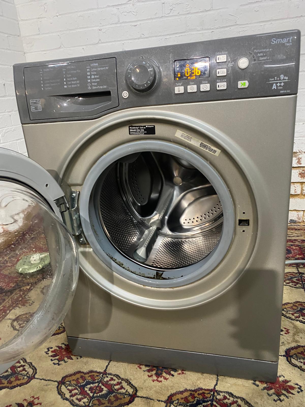 🚚Beautiful Hotpoint Grey 9KG Washing Machine For Sale