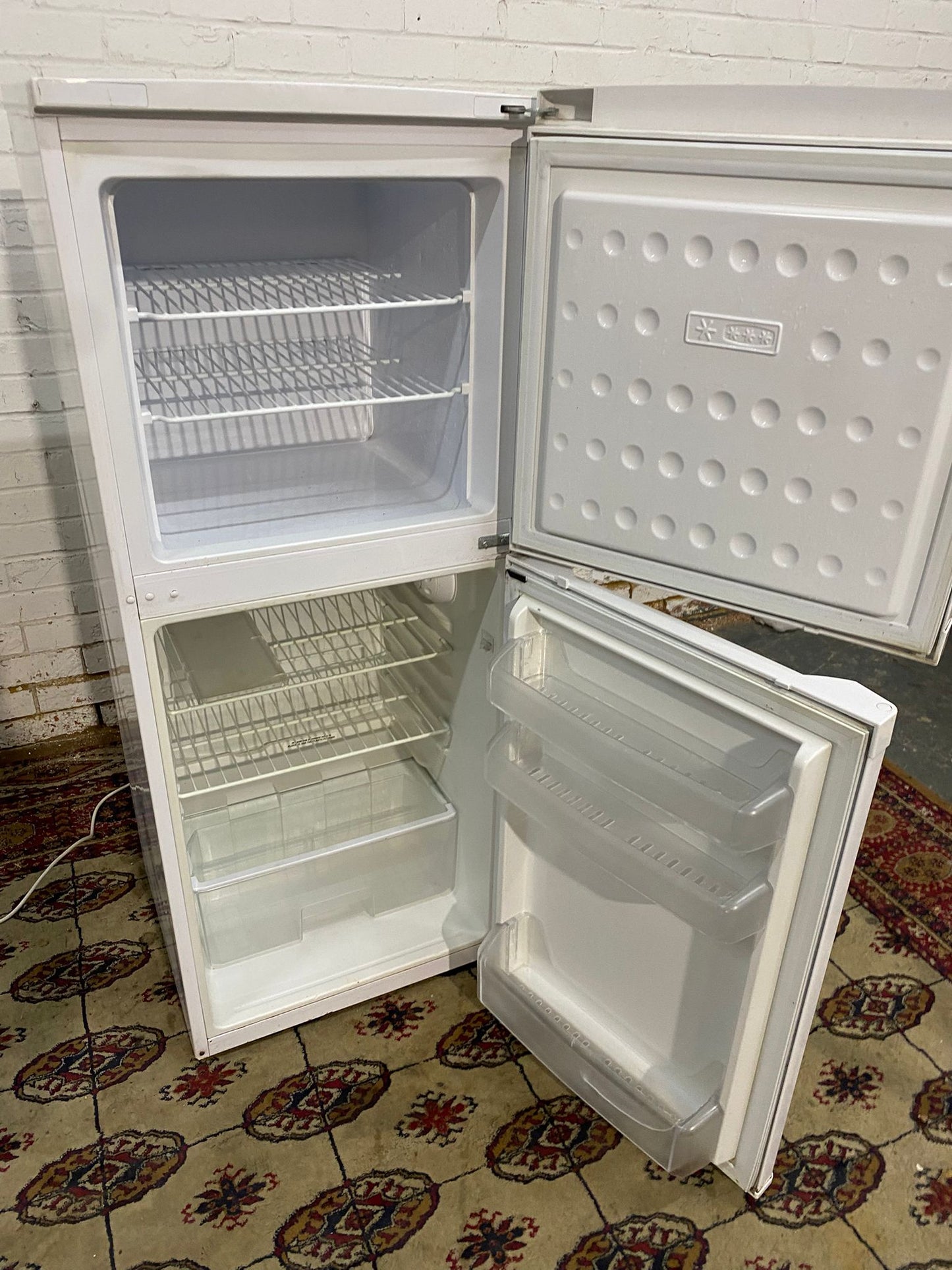 🚚Beko Fridge & Freezer On Top  For Sale