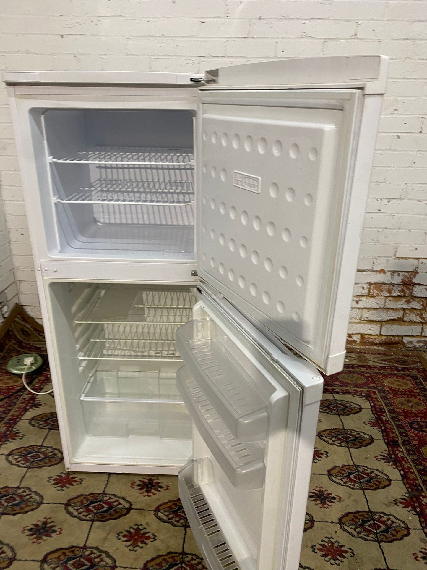 🚚Beko Fridge & Freezer On Top  For Sale