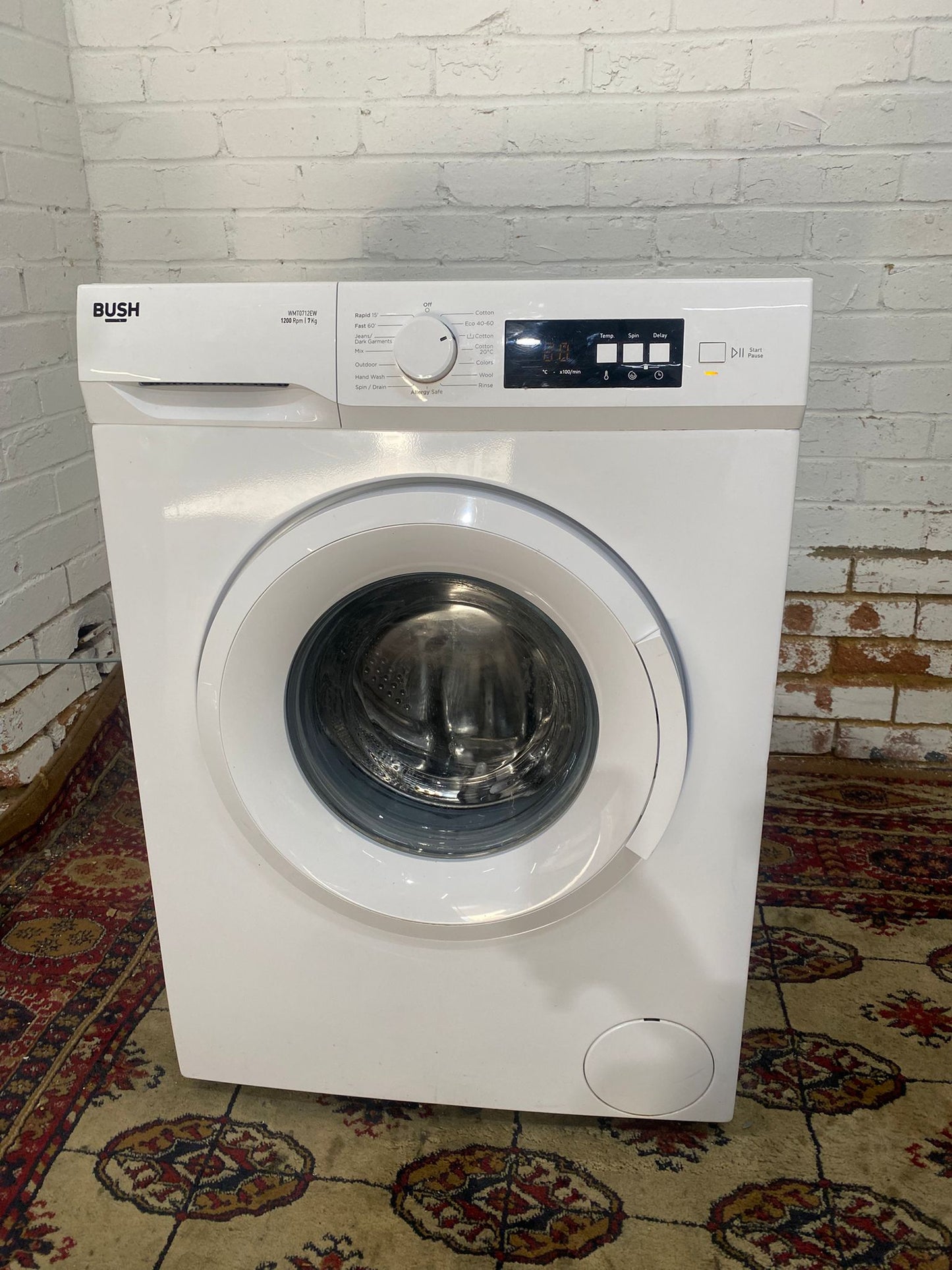🚚Beautiful Bush 7KG Washing Machine For Sale