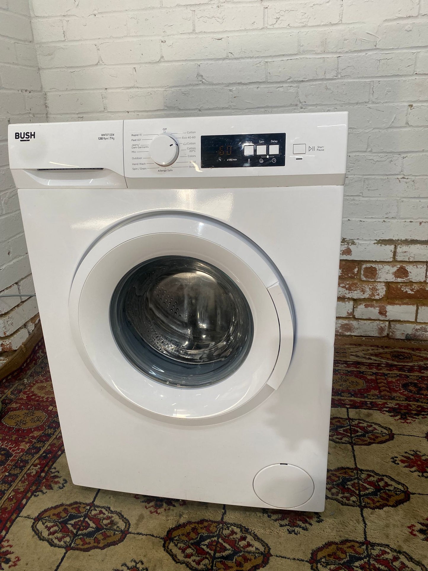 🚚Beautiful Bush 7KG Washing Machine For Sale