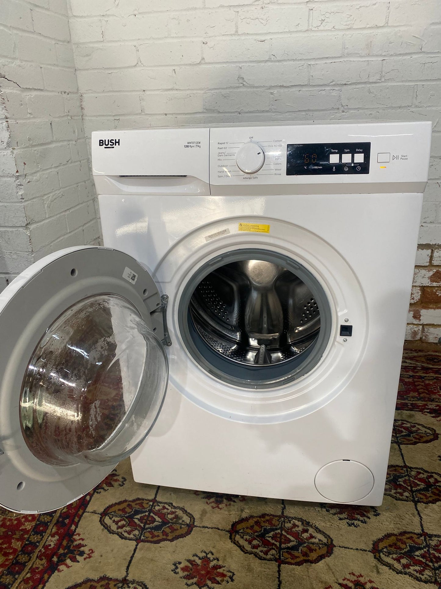 🚚Beautiful Bush 7KG Washing Machine For Sale